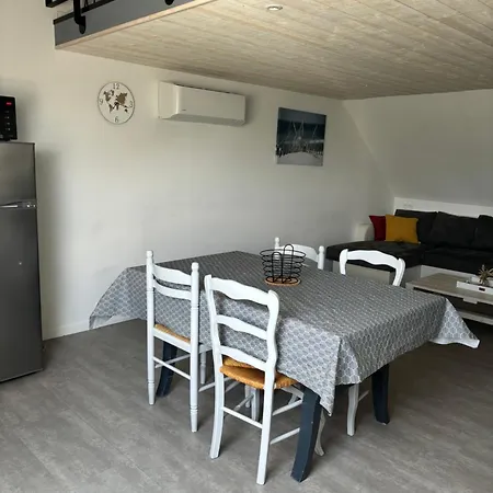 En Campagne, Ideal Randonneurs Apartment Loperec